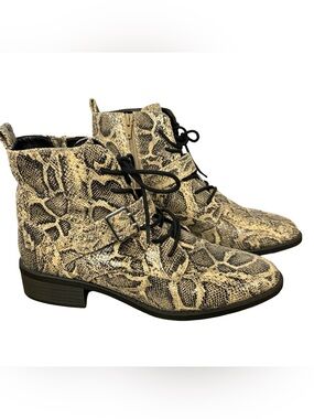 Express Women Snake Skin Print Ankle Boots Lace-Zipper EUC Size 9